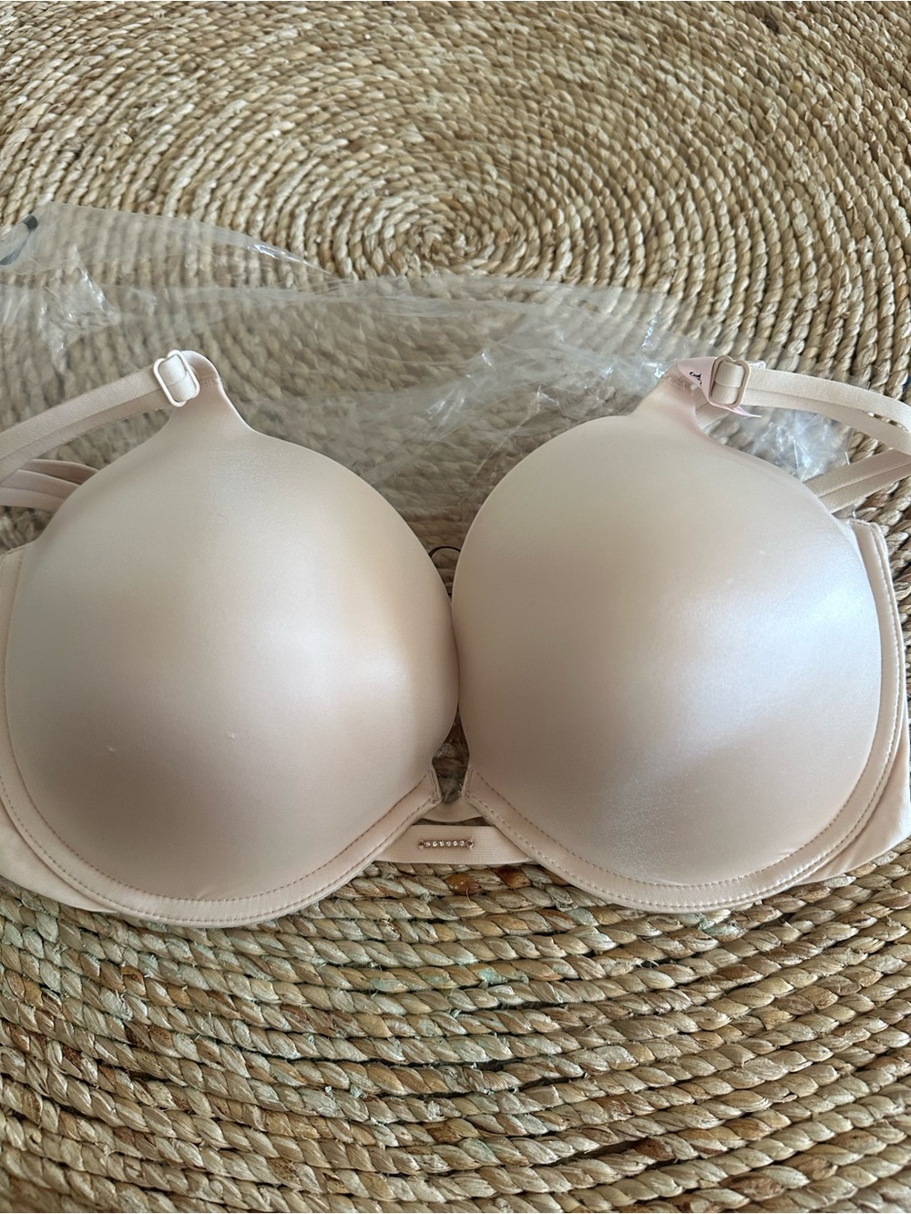 Victoria’s Secret Bra – 32G